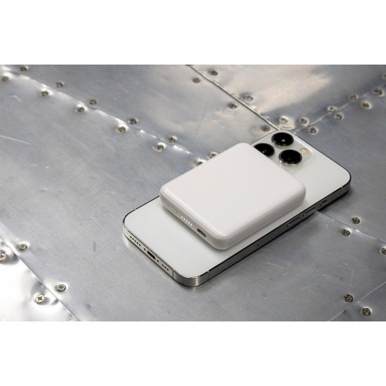 Ultra Kompakt MagSafe Destekli 5.000 mAh Taşınabilir Şarj Cihazı